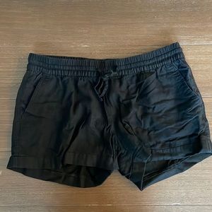 Linen shorts